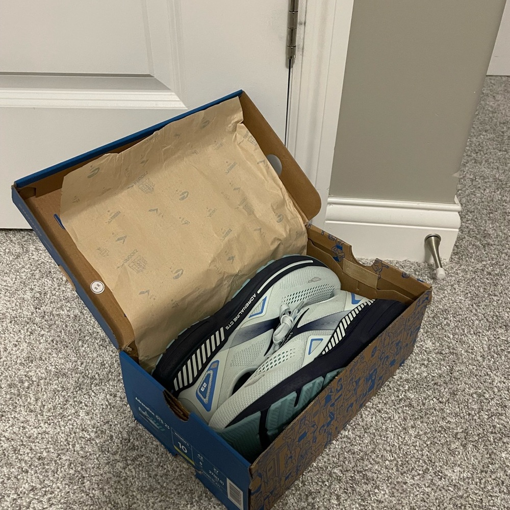 Brooks Adrenaline GTS 23 Women's Shoes (size 10 Wide) - Picture 4 of 4